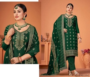 El último Vichitra con trabajo de bordado y Servoswaki Diamond Top and Bottom con trabajo pesado completo y Diamond Dupatta - Product Image 6