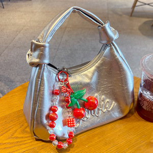 Nuevo Llavero de Pulsera con Cuentas de Cereza, Bonito Colgante de Muñeca para Parejas, para Llaves de Coche, Adorno para Bolso y Mochila, de Moda - Product Image 4