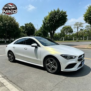 Película Protectora de TPU Mate Blanca con Efecto Dorado Mágico NIKO, Vinilo para Autos, Fácil Instalación, Universal para Autos y SUVs - Product Image 1