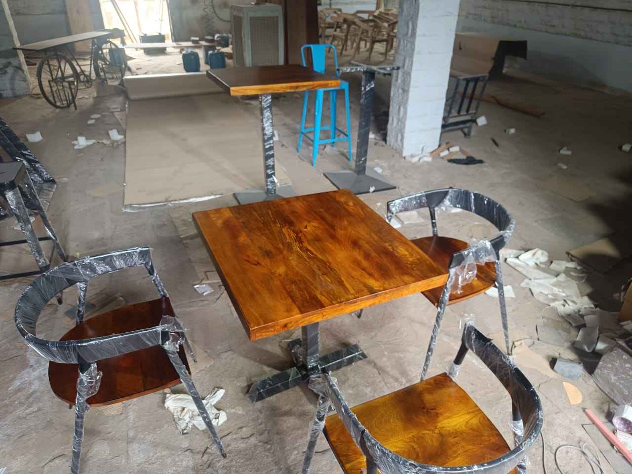 สีน้ำตาล