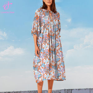Loveda venta al por mayor mujeres verano bohemio impreso cinco puntos linterna manga suelta vestido floral - Product Image 4