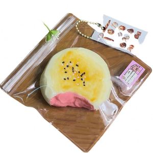 Nouvelle série de jouets moelleux réalistes de 7 cm, série de pâtisseries croustillantes délicieuses, jouet anti-stress, cadeau pour enfants et adultes, améliore l'humeur - Product Image 3