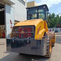 Rouleau compresseur routier à châssis en acier robuste de 8 tonnes, rouleau compresseur vibrant pour le compactage des routes et le pavage d'asphalte