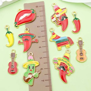 Colgante de aleación con temática de dibujos animados de la serie de música mexicana, accesorios de joyería DIY para pulseras y collares, dijes unisex para fiestas - Product Image 2