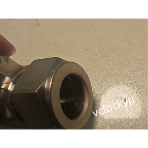 Coudière d'union Swagelok SS-1610-9, 1 pouce, en acier inoxydable 316, 90 degrés, d'occasion - Product Image 3