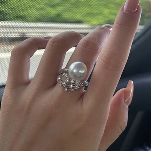 Anillo de Plata de Ley S925 con Perla Blanca Australiana y Diamante Tallado, Joyería Ligera de Alta Gama con Diseño de Cielo Estrellado Deslumbrante - Product Image 5