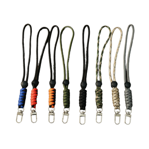2026 Coolter Cordón trenzado de paracord de nailon hecho a mano, cuerda multiusos, llavero deportivo con mosquetón para teléfono y botella de agua - Product Image 1
