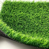 Tapis de gazon artificiel synthétique de haute qualité étanche pour jardin décoration de la maison décoration murale de terrain de sport d'arrière-cour