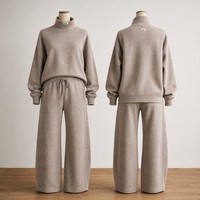 Ensemble deux pièces pour femme OEM, vêtements de détente de haute qualité, sweat-shirt à col roulé côtelé, pantalon à jambes larges avec couture incurvée, logo personnalisé
