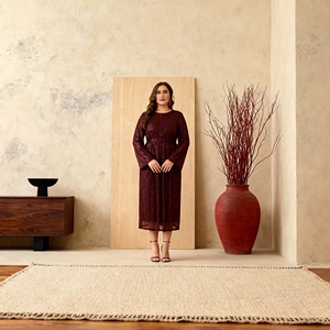 Abaya élégante et modeste en polyester brodée de paillettes de luxe pour femmes musulmanes – Vente en gros - Product Image 3