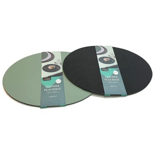 <span class=keywords><strong>Set</strong></span> di 4 <span class=keywords><strong>Tovagliette</strong></span> Ovali di Lusso in Ecopelle Nera Effetto Coccodrillo Americano Lavabili - Product Image 5