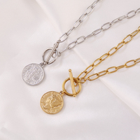 Bijoux fantaisie corde ronde chaîne collier hommes collier 18K or acier inoxydable créatif pièce pendentif colliers en gros