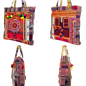 Bolso Tote para Mujer KAMARVY, con Bordado Tradicional Indio a Mano y Decoración de Pompones, Cierre de Cremallera, Forro de Algodón - Product Image 3