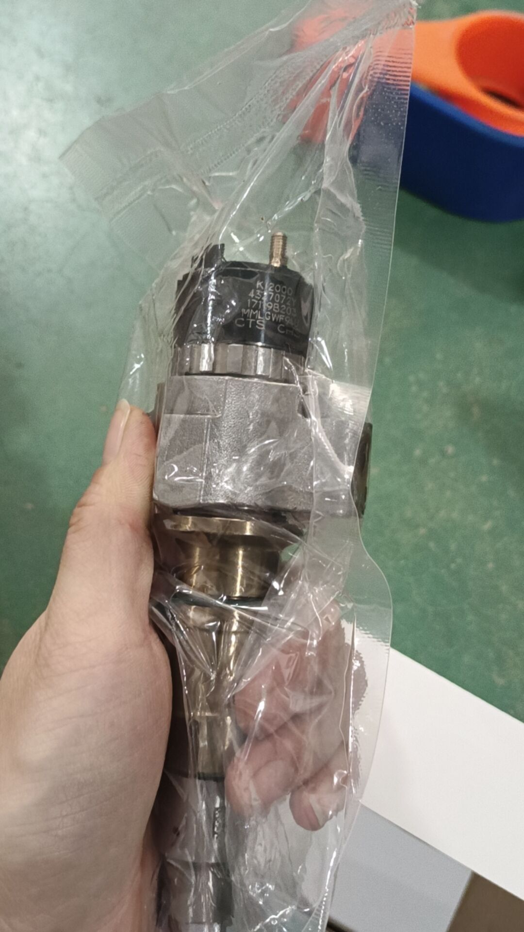 common rail injector 4327072 4384165 for Cummins ISC8.3 ISL9.5 engine diesel injector nozzle 4327072 4384165 2897414