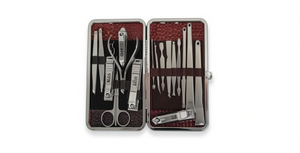 Set per la cura delle unghie in metallo, 12 pezzi, custodia portatile per strumenti da manicure, stile classico per adulti - Product Image 1