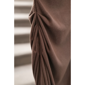 Robe et combinaison de luxe pour femmes aspect décontracté tissu doux au toucher OEM ODM soutien Vietnam fournisseur Enzo Leo marque - Product Image 2