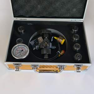 Gonfleur FPU multifonctionnel Pompe à air sans fil avec moniteur de pression des pneus Matériel en métal et en plastique - Product Image 2