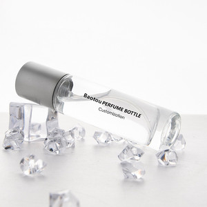 Bottiglia di profumo alta sottile da 10ml da 15ml con fondo spesso e spruzzatore a vite a crimpare per la <span class=keywords><strong>crema</strong></span> per la cura della pelle di <span class=keywords><strong>carrozzeria</strong></span> - Product Image 1