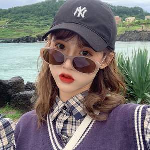 Nuevas Gafas de Sol Ovaladas para Mujer, Montura Blanca, Protección UV400, Tipo 3 Lentes, Material AC, Diseño Moderno para Uso en Exteriores - Product Image 1