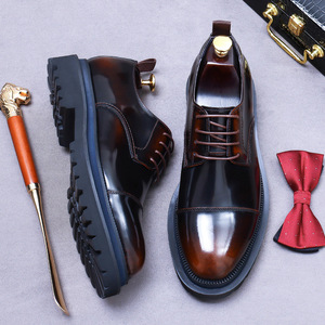 Chaussures en cuir premium pour hommes, en cuir véritable, avec broderie décorative, respirantes et légères. - Product Image 5