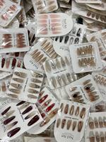 Ongles à presser de haute qualité en gros, acryliques, styles aléatoires, motifs mixtes pour fête, faits à la main, 10 pièces