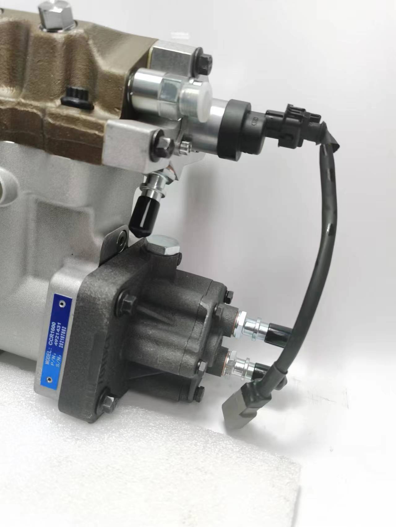 NEW Fuel injection pump 3973228 4921431 for Cummins Isle 9.5  L8.9 G8.3 6C8.3 QSC8.3 CM554  common rail pump 3973228 4921431