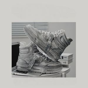 รองเท้าดีไซเนอร์ คอลเลคชั่นฤดูใบไม้ผลิ 2026 <span class=keywords><strong>ส</strong></span>ไตล์ใหม่ รองเท้าหุ้มข้อ<span class=keywords><strong>ส</strong></span>ูง<span class=keywords><strong>ส</strong></span>ำหรับทั้งชายและหญิง รองเท้าผ้าใบ<span class=keywords><strong>ส</strong></span>ีเทา<span class=keywords><strong>ส</strong></span>ไตล์วินเทจแบบทำเก่า - Product Image 4