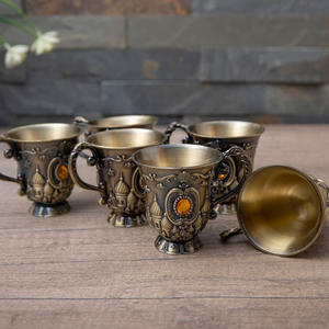 Service à <span class=keywords><strong>vin</strong></span> en bronze motif château, ensemble créatif de dégustation de <span class=keywords><strong>vin</strong></span> <span class=keywords><strong>blanc</strong></span> chinois, ensemble de liqueur vintage européen, ornement de décoration pour la maison - Product Image 3