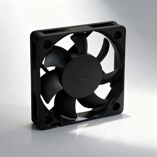 90X990X25MM Ball Bearing Cooling PWM Fan High Density Blade Design No LED Plastic Heatsink Maximizes Airflow for Computer Case