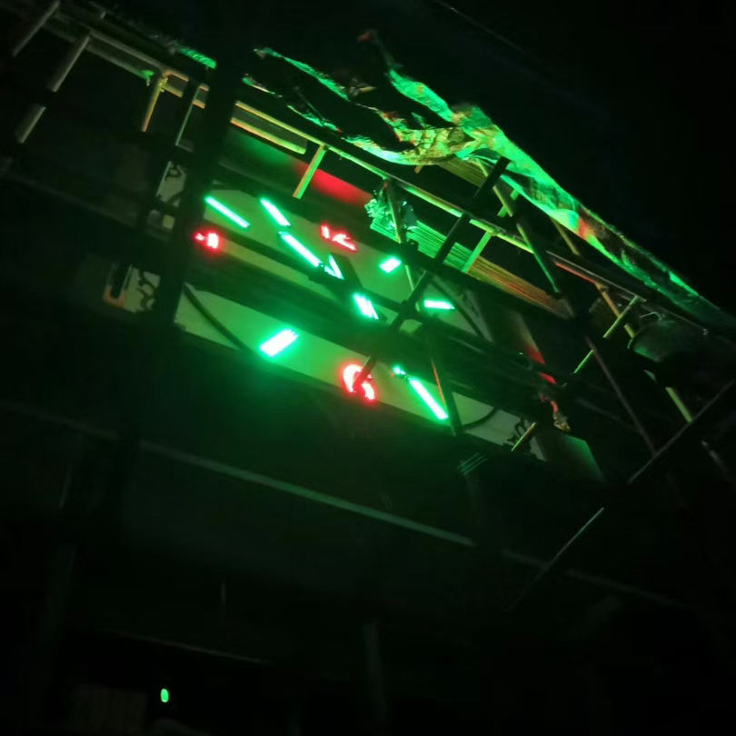 FUDA2614-400-movement de couleur, chiffres et aiguille-avec lumière