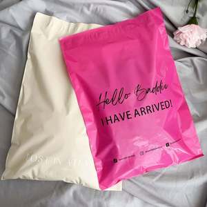 Bolsa de Correo de Plástico Ecológica Biodegradable 100% Negra con Logotipo Personalizado, Bolsas de Envío para Ropa - Product Image 1