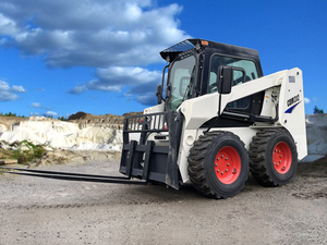 Cargadora Compacta Lonking CDM312 de Alto Rendimiento con Motor Kubota, Cargadora de Ruedas para Movimiento de Tierras - Product Image 5