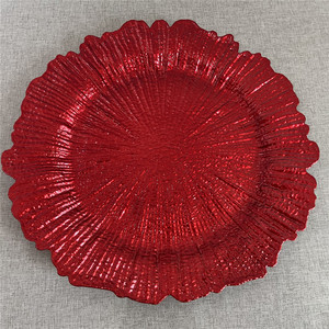 Nouvelles assiettes de présentation en plastique réutilisables de 13 pouces, de haute qualité, pour la décoration de table de mariage ou de fête. - Product Image 4