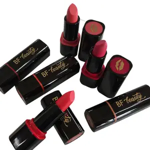 Macing — rouge à lèvres mat et velours, produit cosmétique, couleur haut de gamme, acide aloé et hyaluronique, personnalisé pour filles