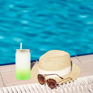 अमेरिका के गोदाम 25 पैक 16 औंस ग्रेडिएंट सबलिमिनेशन फ्रॉस्टेड ओम्ब्रे कप रंग ग्लास बांस के ढक्कन और प्लास्टिक के पुआल के साथ कर सकते हैं। - Product Image 2