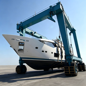 Grue portique manuelle à hauteur réglable avec verrouillage rapide par goupille, 10 tonnes, pour centre d'entraînement de club de voile et programme jeunesse - Product Image 1