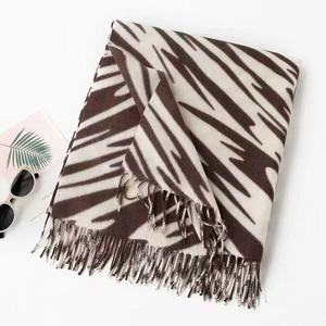 2026 Fashionable Luxurious Double Layered Jacquard Big <strong>Paisley</strong> <strong>Pashmina</strong> Multifunction Shawl Wrap <strong>Scarf</strong> for Lady - Product Image 3