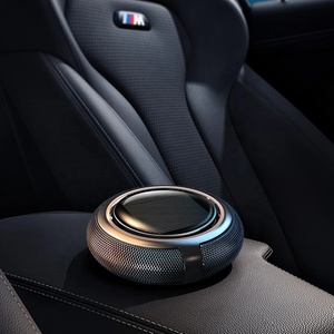 Deodorante per Auto a Energia Solare di Alta Qualità con Rotazione Automatica Diffusore di Aromi in Legno di Faggio per Oli Essenziali e Profumi - Product Image 1