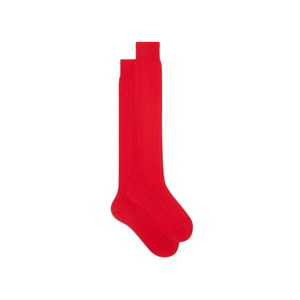 Chaussettes hautes en coton mélangé rouge pour femmes, tricotées, couleur unie, style classique, printemps - Product Image 1