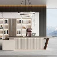 Classeur moderne de luxe léger à double porte Bibliothèque en bois pour mobilier de bureau pour fond de bureau du président
