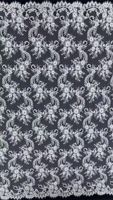Tissu en dentelle Chantilly française de luxe, lourdement perlé, brodé de perles et de paillettes