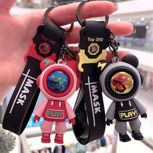 Hot Bán Mát 3D Phim Hoạt Hình Phi Hành Gia Gấu Keychain Xe Túi Phụ Kiện Mặt Dây Chuyền Cổ Tay PVC Spaceman Móc Chìa Khóa Quyến Rũ Cho Mens - Product Image 4