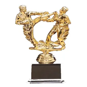 Giải thưởng lưu niệm nhựa Taekwondo Karate Đôi Đá hành động bức tượng nhỏ Trophy