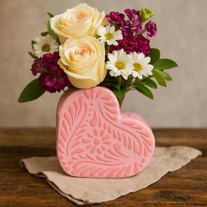 Florero en forma de corazón de <span class=keywords><strong>Talavera</strong></span> hecho a mano, regalo de San Valentín para el mejor amigo - Product Image 1