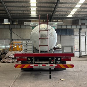 Camion-citerne Dongfeng 4x2 10CBM pour soude caustique, citerne de transport 12CBM pour hydroxyde de sodium liquide, pour livraison aux usines chimiques - Product Image 6