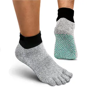 Stufe 5 schnittfest Barfuß Action Herren fünfzeuge Anti-Schnitt-Socken Griff-Silikon Schnittbeständige Sicherheitssocken wasserdichte Socken