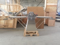 Machine à laminer la pâte YOSLON Commercial 520L Machine verticale de fabrication de pâte feuilletée