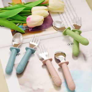 Wholesale Bpa-Free Kids Tableware Set <b>Soft</b> Safe Training Spoon and Fork Wooden Silicone Baby Feeding Utensils - Product Image 3
