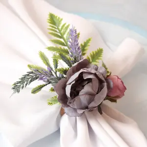 Fiori artificiali fatti a mano rosa viola foglie di lavanda portatovaglioli per la decorazione di nozze, la tavola di casa, l'uso della festa