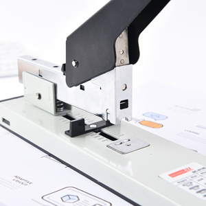 Atacado Custom Metal Labor-Saving Grampeador Multifuncional Preto Heavy Duty Paper Grampeador para Escritório - Product Image 2